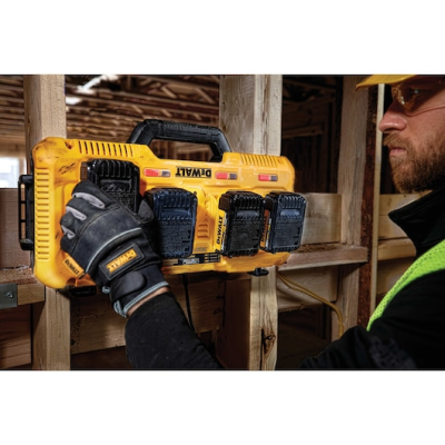 DEWALT დამტენი 18V 4 სექციით-DCB104-QW DEWALT დამტენი 18V 4 სექციით-DCB104-QW