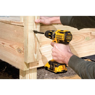 DEWALT DCD790M3-QW 18 ვოლტი / 4 ა უნახშირო საბურღი, 3 x 4Ah, 18 V, შავი/ყვითელი