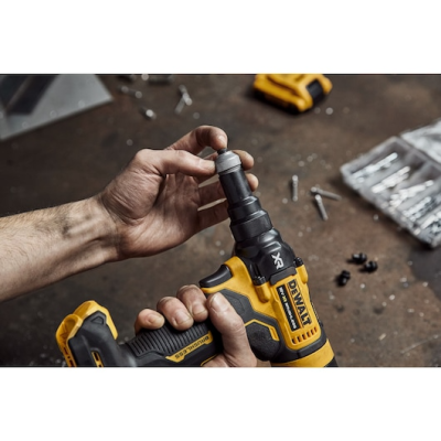 DEWALT მოქლონის პისტოლეტი აკუმლიატორის სიმძლავრე 18V ბატარეას და დამტენის გარეშე-DCF403NT-XJ DEWALT მოქლონის პისტოლეტი აკუმლიატორის სიმძლავრე 18V ბატარეას და დამტენის გარეშე-DCF403NT-XJ