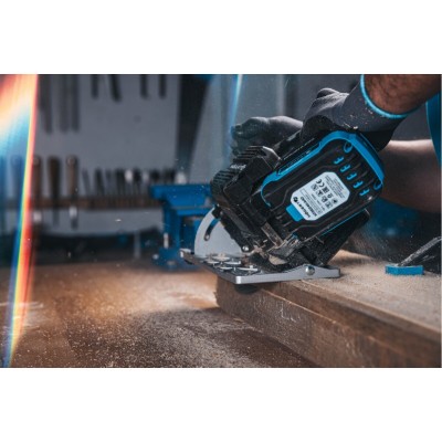 HT2E235-0CS უნახშირო ცირკული ხერხი Cordless Brushless Circular Saw 18V HT2E235-0CS უნახშირო ცირკული ხერხი Cordless Brushless Circular Saw 18V